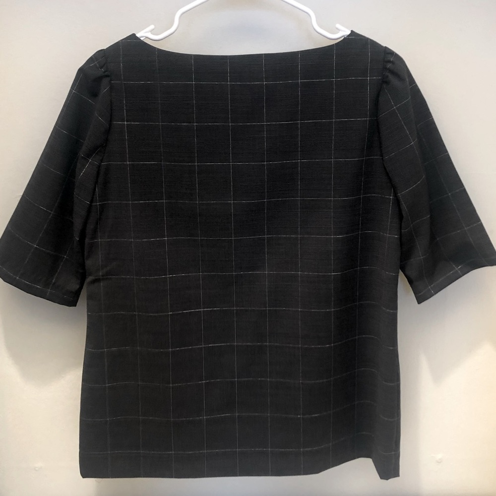 Heather grey boxy shirt with silver lining